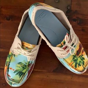 Sanuk boat shoes